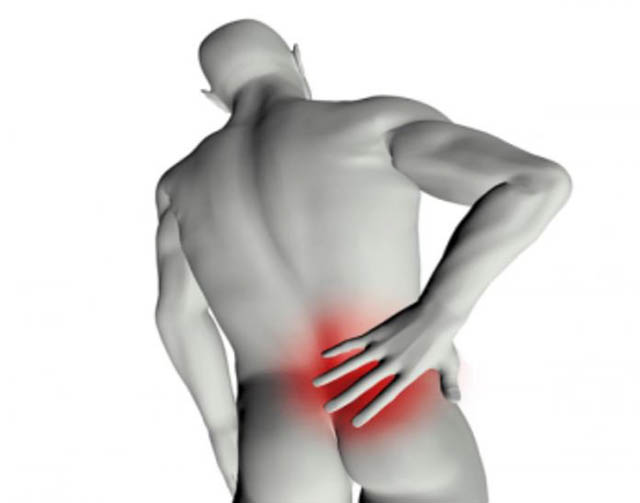Đau lưng dưới gần mông gây đau nhức khó  chịu