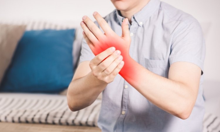  Hội chứng ống cổ tay là nguyên nhân phổ biến gây đau nhưng không sưng